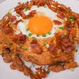 ข้าวไข่เจียวลาวา