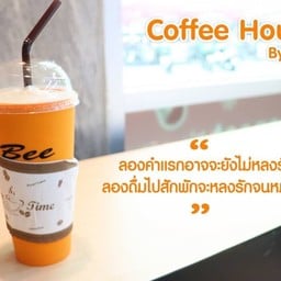 Coffee House By Bee ห้างวีสแควร์
