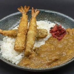 ข้าวแกงกะหรี่กุ้งทอด