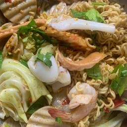 ยำมาม่ารวมมิตร