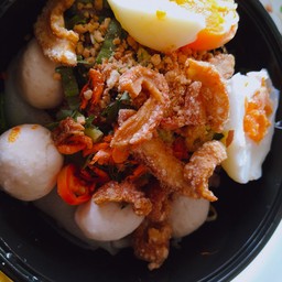 เกี๊ยวหมูรวมต้มยำไข่เค็มเมนูขายดี