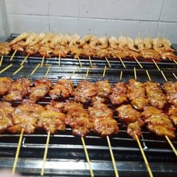 ไก่ปิ้งหมูกัญญา (ตึก SM Tower)