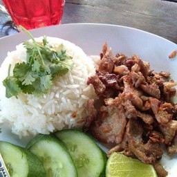 ข้าวหมูทอดกระเทียม