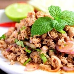 ส้มตำ วาสนา  /อาหารตามสั่ง