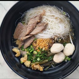 ก๋วยเตี๋ยวหมูตุ๋น 10 ถุง แถม 1 ถุง