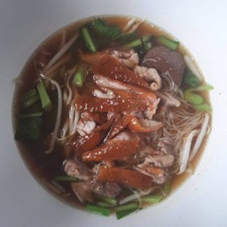 ก๋วยเตี๋ยวเป็ดย่าง