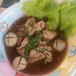 เจ้เล็กก๋วยเตี๋ยวหมูน้ำตก