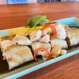 ปอเปี๊ยะสดเนื้อปู