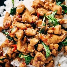 กระเพราไก่