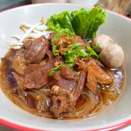 สายเนื้อ ก๋วยเตี๋ยวเนื้อตุ๋น