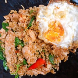 กะเพราข้าวคลุก
