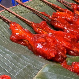 ไก่ย่างจิระพันธ์ & ไก่กอแหละ ตลาดชินตา By.น้องเจ้านาย