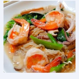 ราดหน้าทะเล