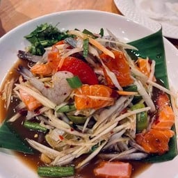 ตำแซลมอน กุ้งสด
