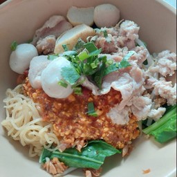 ก๋วยเตี๋ยวต้มยำแห้ง