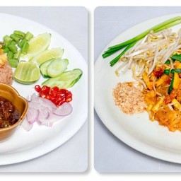 ข้าวคลุกกะปิ + ผัดไทยกุ้งสด