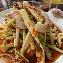 ยำมะม่วงกุ้งสด