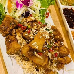 หมูสามชั้นคั่วพริกเกลือ