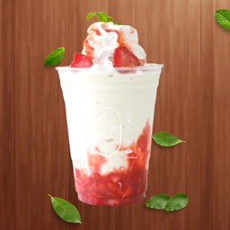 นมสดทอปปิ้งสตรอว์เบอร์รี่ปั่น