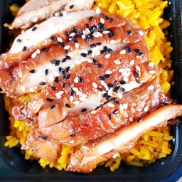 ข้าว ไก่ย่าง จิ้มแจ่ว