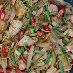 ข้าว+ผัดพริกเผาไก่