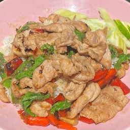 ข้าวกระเพราหมูชิ้น