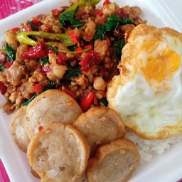 (จัดหนักผัดกะเพรา) กะเพราหมูสับ ไข่ดาว หมูยอ