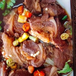 กระเพราหมูตุ๋นเป็นกับข้าว