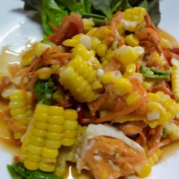 ตำข้าวโพดไข่เค็ม