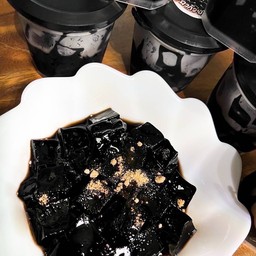 เฉาก๊วยแท้สูตรพรีเมี่ยม เนื้อหนึบ หอม อร่อยมาก