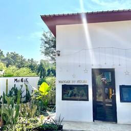 Mai Oak Cafe’ by Nulek