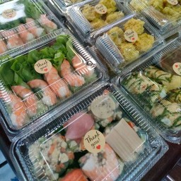 ขนมจีบต้ม(คนปั้นจีบ) สลัดโรล เมี่ยงปลาทู เจ้าพระยาไนท์พลาซ่า