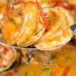 แกงพะแนงกุ้งสด