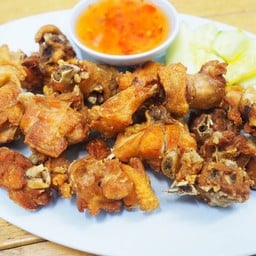 ไก่บ้านทอดเกลือ