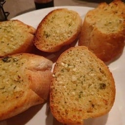 Garlic Bread (5 pcs)