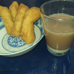 ปาท่องโก๋+โอวัลติน