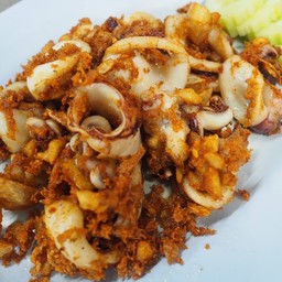 หมึกทอดกระเทียม