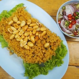 ยำปลาดุกฟู