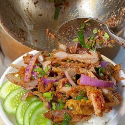 หมูทอดในตำนานxเจ๊จูนบางใหญ่ ปั้มบางจาก เจ๊จูนบางใหญ่