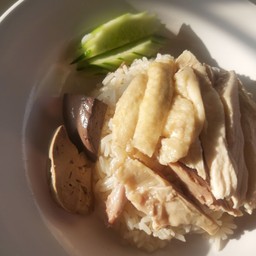 ข้าวมันไก่ อ.อุดม ข้างเซเว่น ซ.สะแกงาม28