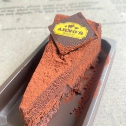 Chocolat Tufas Cake