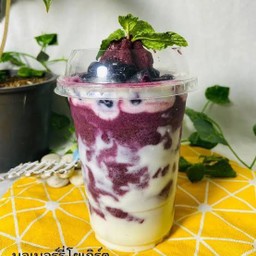 มิกซ์เบอร์รี่โยเกิร์ต์ปั่น