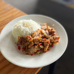 ข้าวหมูสามชั้นทอดคั่วพริกเกลือ