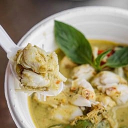 แกงเขียวหวานเนื้อปูก้อน