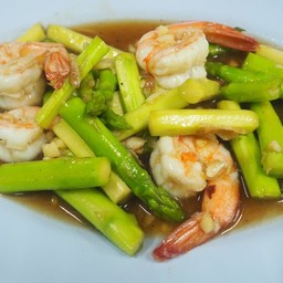 หน่อไม้ฝรั่งผัดกุ้ง