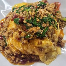 ข้าวไข่ข้น-กระเพราหมูสับ