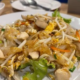 ก๋วยเตี๋ยวคั่วไก่