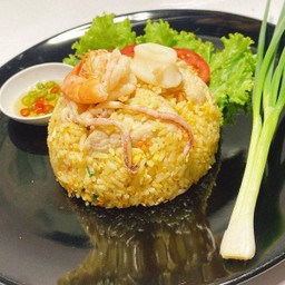 ข้าวผัดทะเล