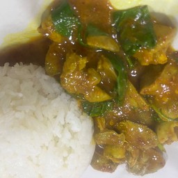 พริกแกงใต้เครื่องในไก่