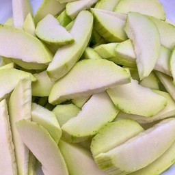 มะม่วงมันฟ้าลั่นหั่น  กล่องละ